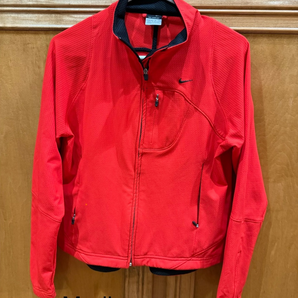 Nike Black and Red Sphere Dry Jacket